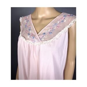Vintage Lady Love Women's Small Baby Pink Nightgown Nylon Chiffon Embroidered